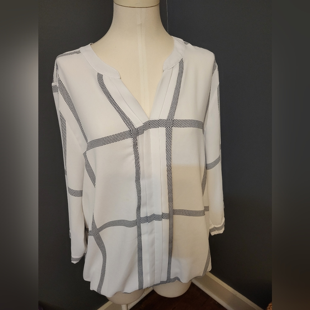 White with black stripes blouse size xl.